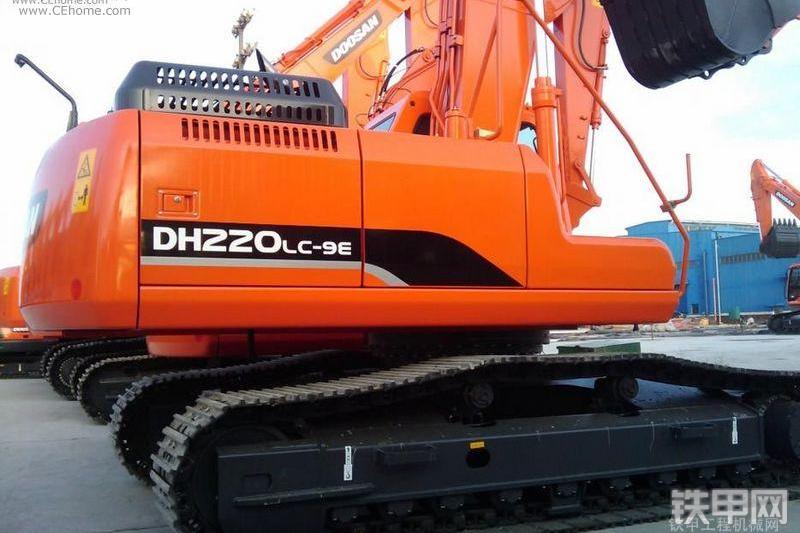 迪万伦DH220LC-9E挖掘机局部
