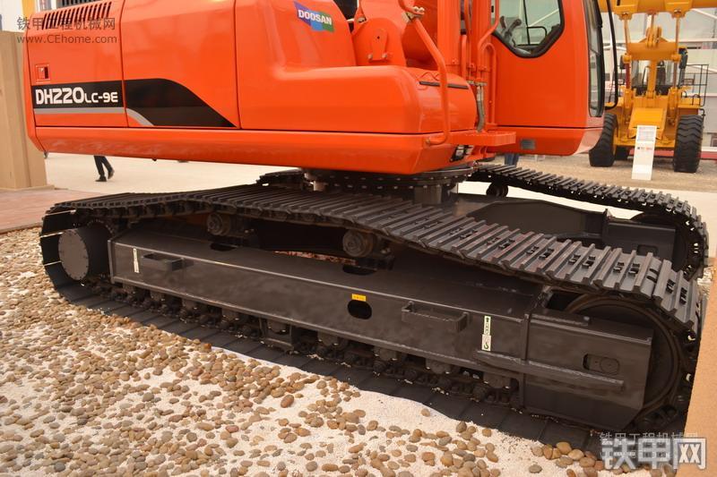 迪万伦DH220LC-9E挖掘机局部