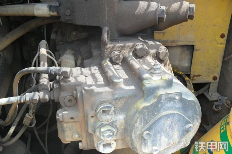 小松PC400-6挖掘机整机外观