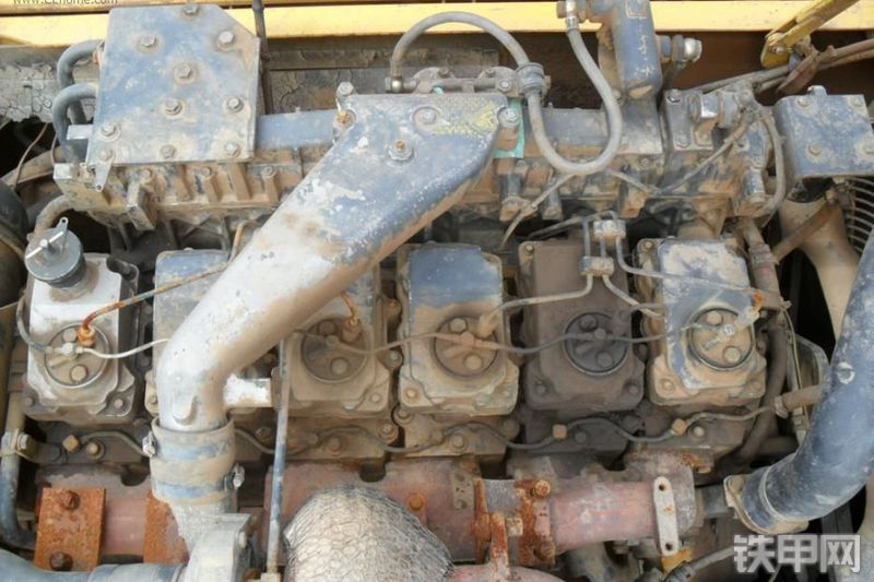 小松PC400-6挖掘机整机外观