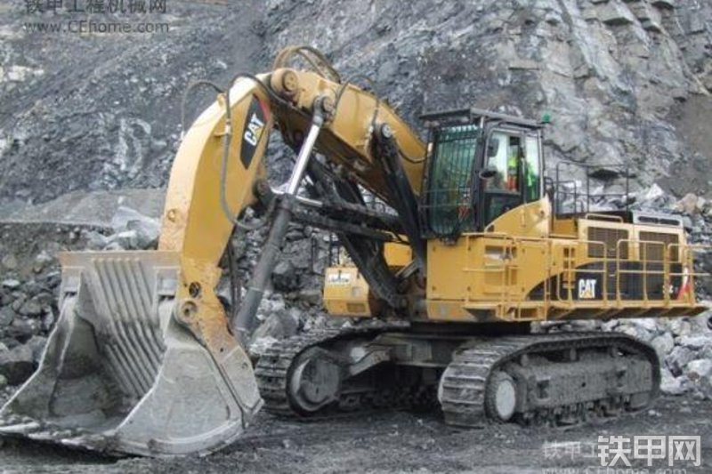 卡特彼勒385C挖掘机整机外观