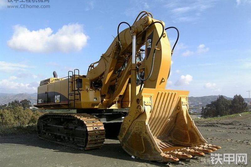 卡特彼勒385C挖掘机整机外观