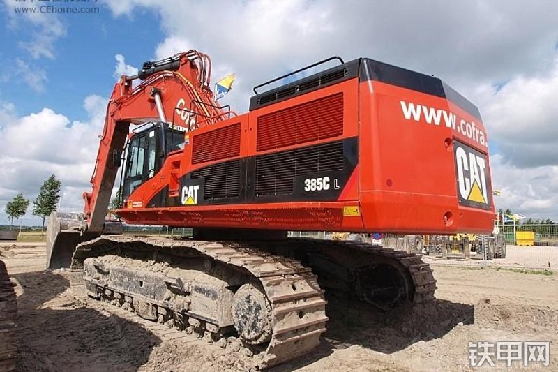 卡特彼勒385C挖掘机整机外观