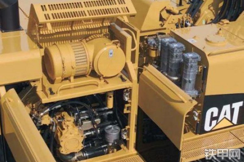 卡特彼勒385C挖掘机整机外观