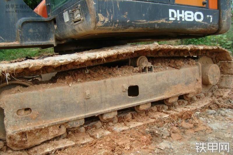 迪万伦DH80-7挖掘机整机外观