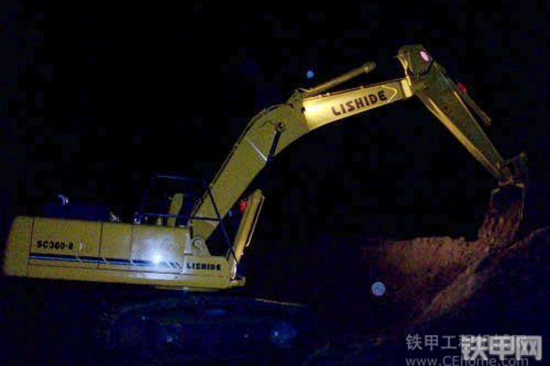 力士德SC360.8挖掘机其他