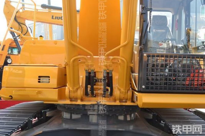 柳工CLG939DH挖掘机局部