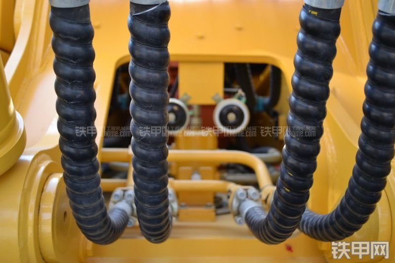 柳工CLG939DH挖掘机局部