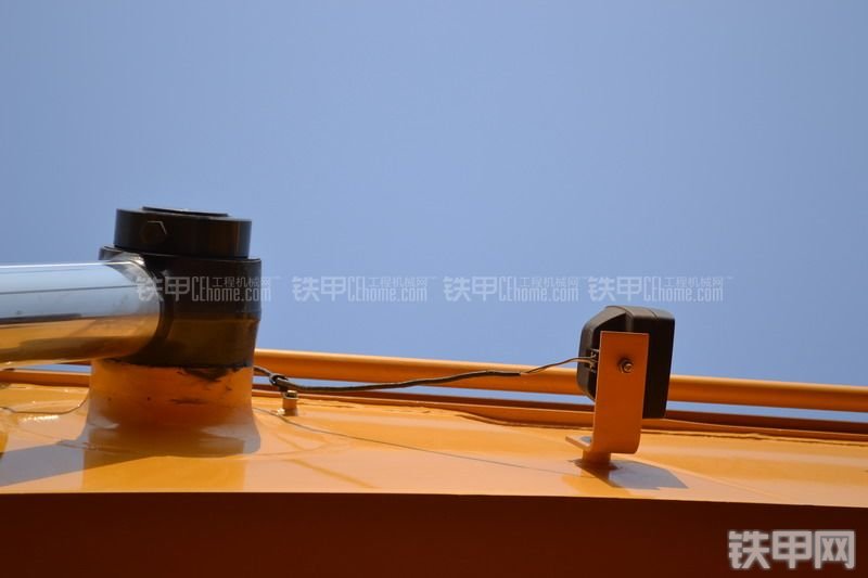 柳工CLG945E挖掘机整机外观