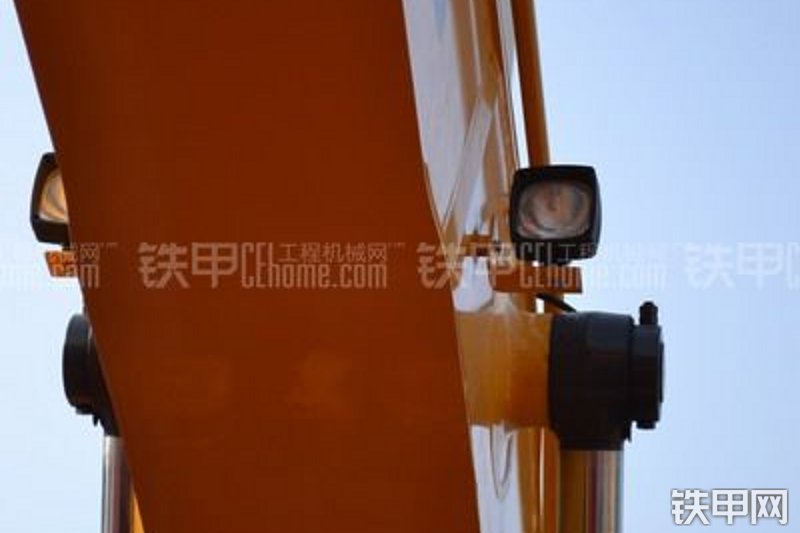 柳工CLG945E挖掘机整机外观