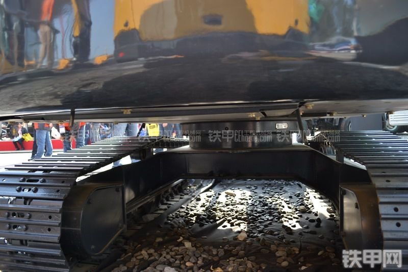 柳工CLG9065D挖掘机局部