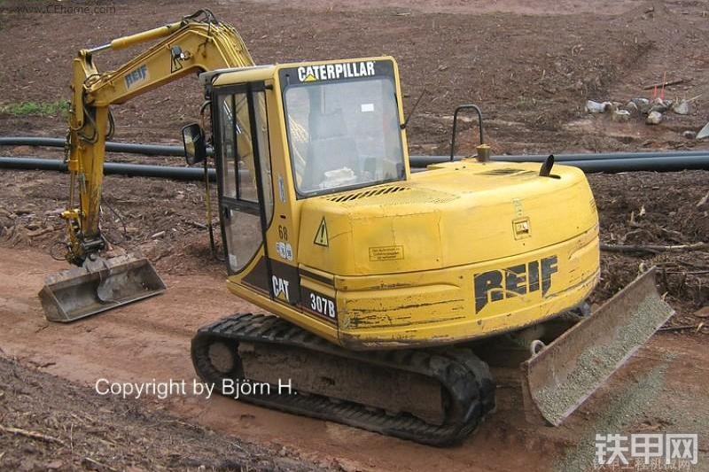 卡特彼勒307B挖掘机整机外观