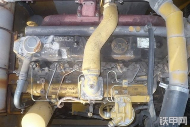 卡特彼勒320B挖掘机整机外观