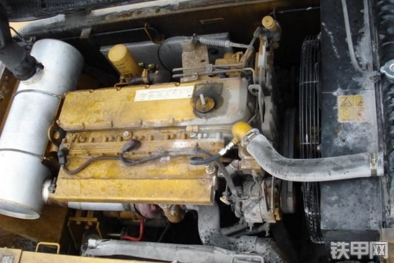 卡特彼勒320B挖掘机整机外观