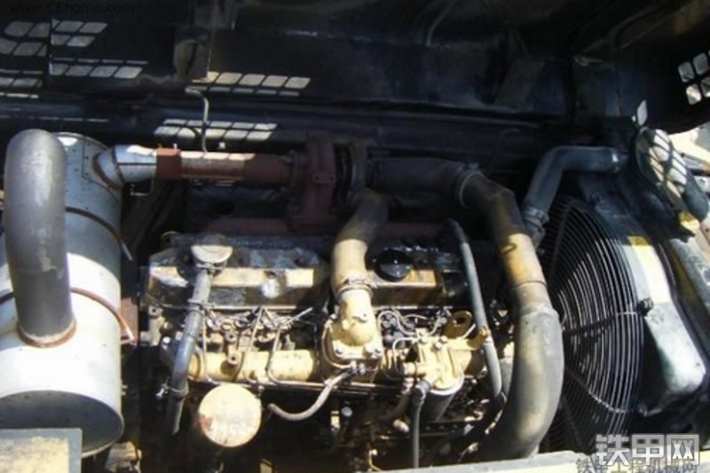 卡特彼勒320B挖掘机整机外观