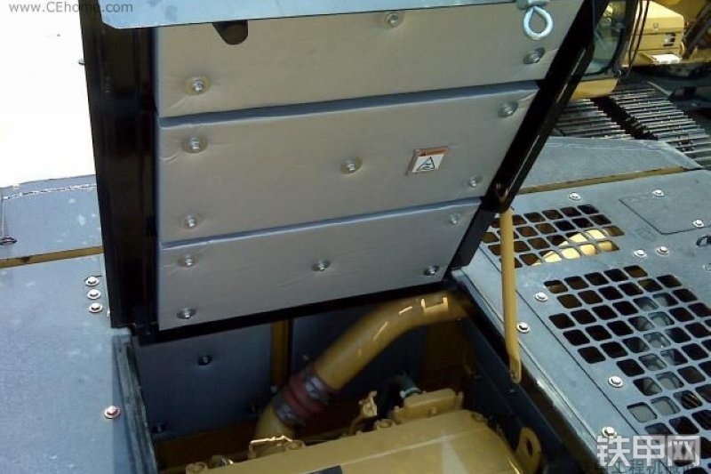 卡特彼勒345DL挖掘机整机外观