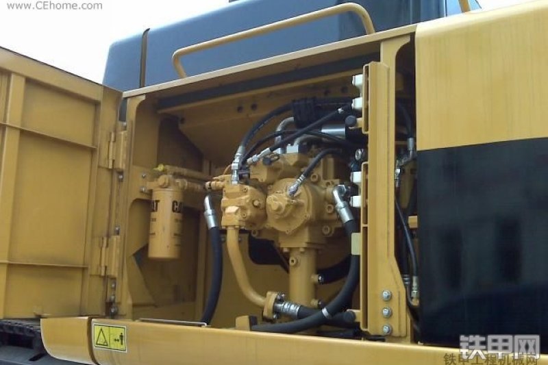 卡特彼勒345DL挖掘机整机外观