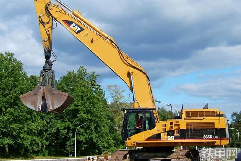 卡特彼勒365CL挖掘机整机外观