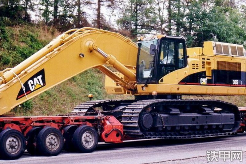 卡特彼勒365CL挖掘机整机外观