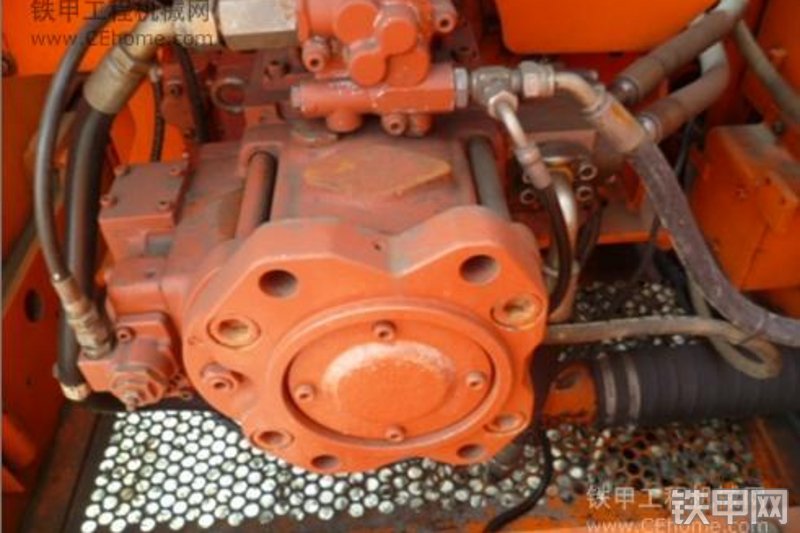 迪万伦DH258LC-7挖掘机整机外观