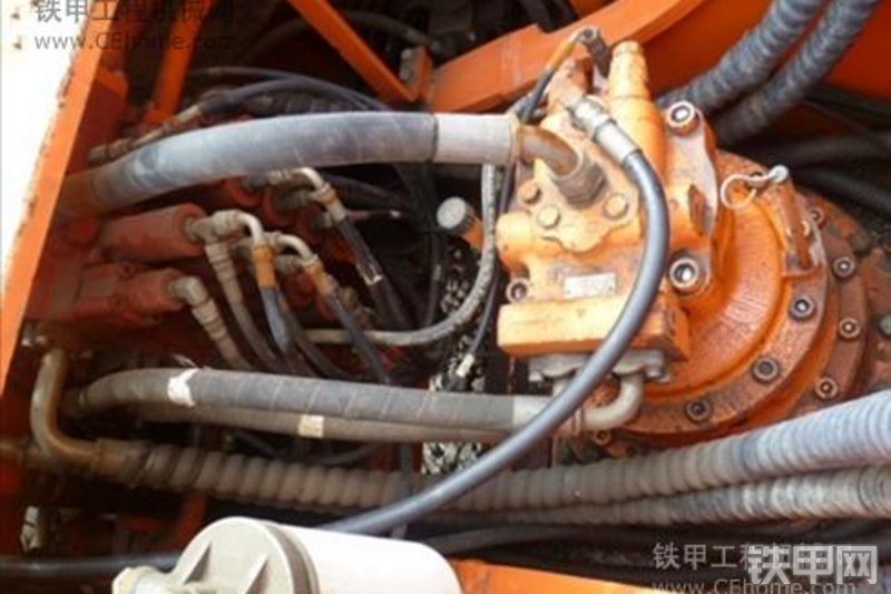 迪万伦DH258LC-7挖掘机整机外观