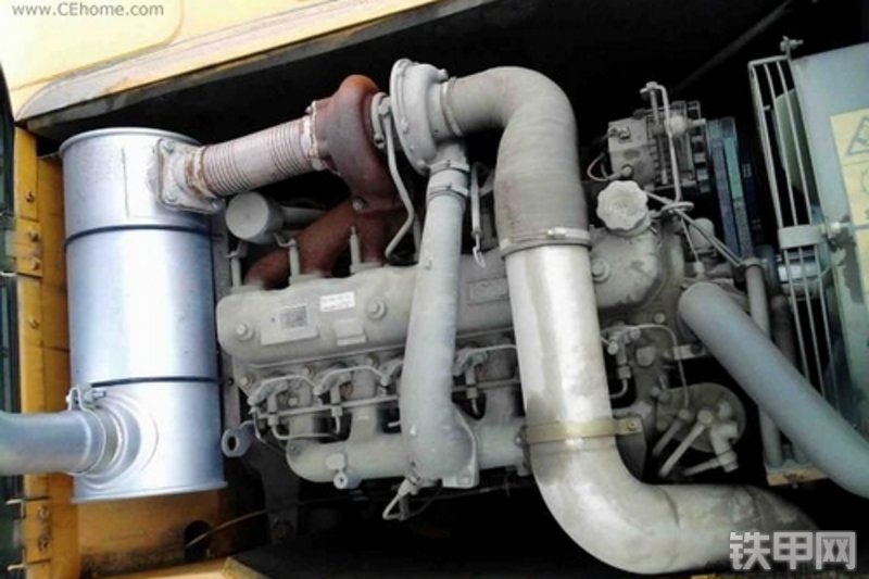 厦工XG822LC挖掘机整机外观