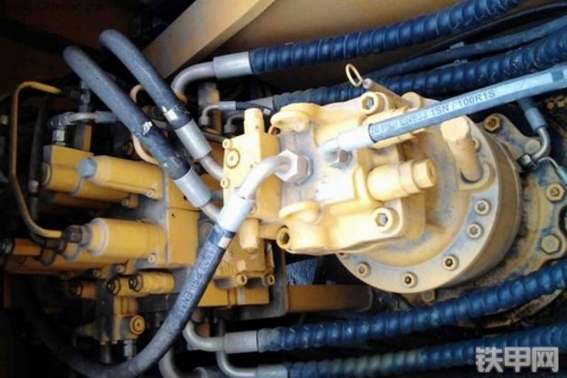 厦工XG822LC挖掘机整机外观