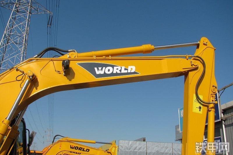 沃得重工W2139-7挖掘机整机外观