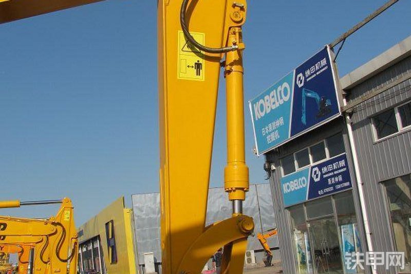 沃得重工W2139-7挖掘机整机外观