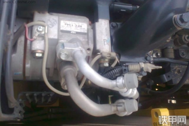 小松PC240LC-8加长臂加长臂拆除臂局部