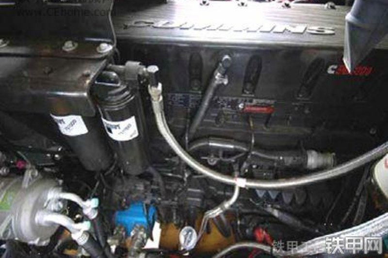 成工CG990装载机整机外观