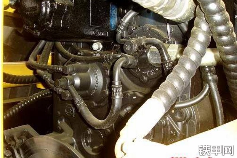 成工CG990装载机整机外观