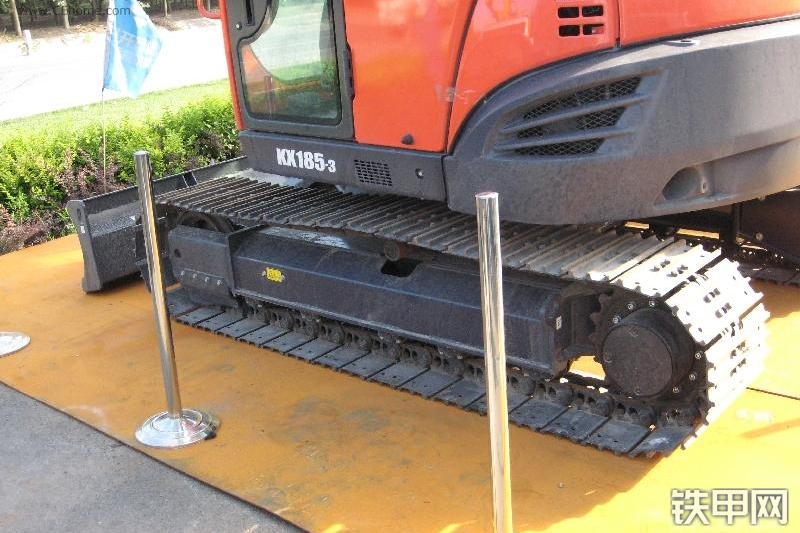 久保田KX185-3挖掘机整机外观