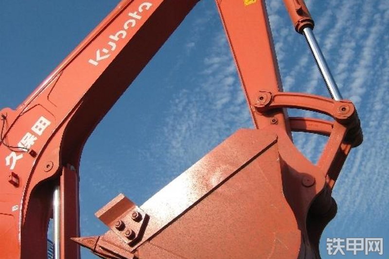 久保田KX185-3挖掘机整机外观