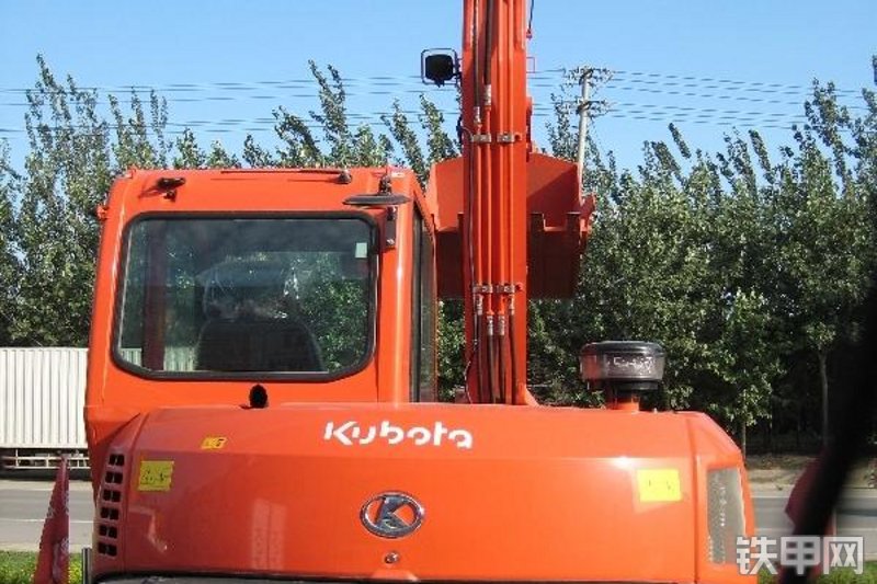 久保田KX185-3挖掘机整机外观