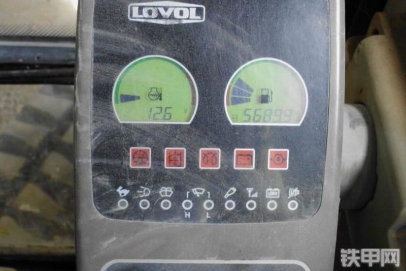 雷沃重工FR39-7挖掘机整机外观