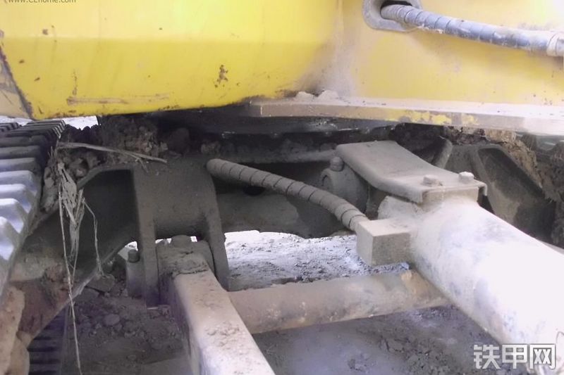 雷沃重工FR39-7挖掘机整机外观