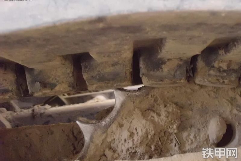 雷沃重工FR39-7挖掘机整机外观