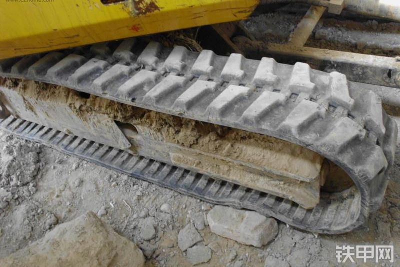 雷沃重工FR39-7挖掘机整机外观